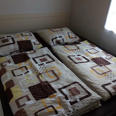 Mobilhome Mezi Vinohrady Dolni Vestonice
