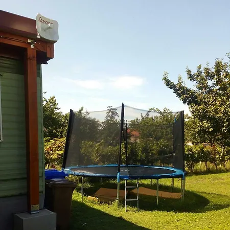 Holiday home Mobilhome Mezi Vinohrady